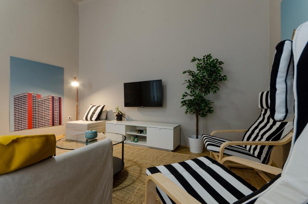 Apartament In Centre A16