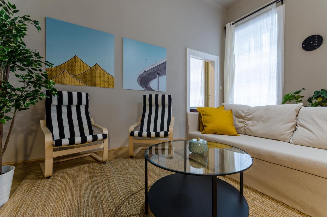 In Centre A16 Apartament *