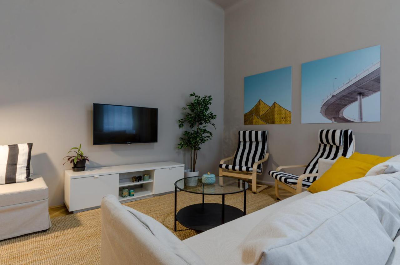 Apartament In Centre A16 *