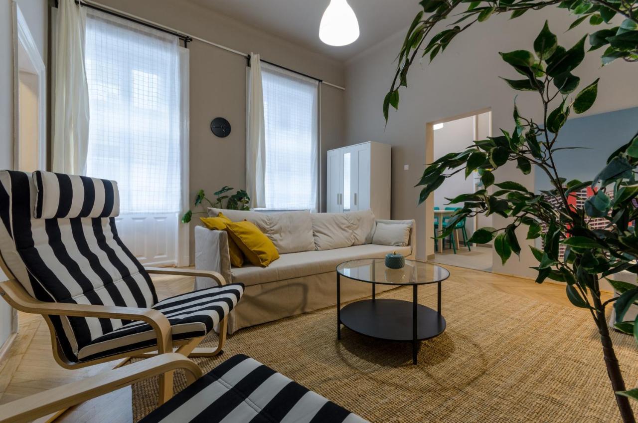 Apartament In Centre A16