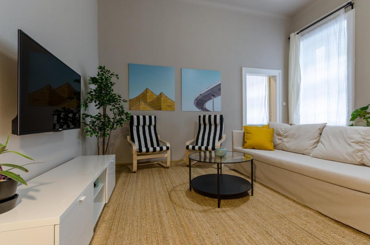 Apartament In Centre A16